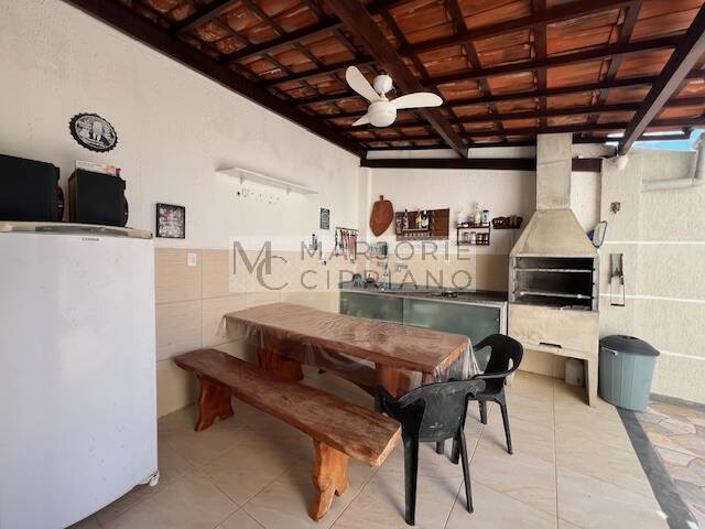 Casa, 4 quartos, 129 m² - Foto 2